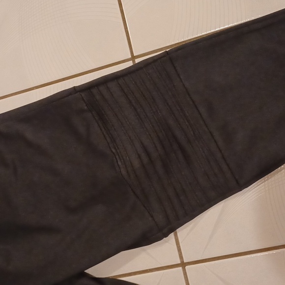 4/$80 New Dark Gray Athletic Pants - Size Large - Picture 5 of 10